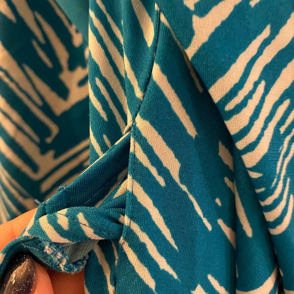 Banana Republic Wrap Shirt - Picture 4 of 9
